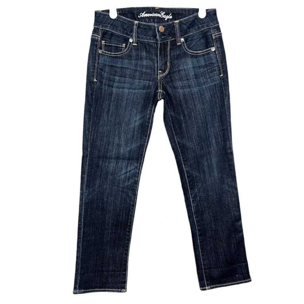 👖 American Eagle NWOT Denim Jeans – Size 2, Stretchy & Chic ✨